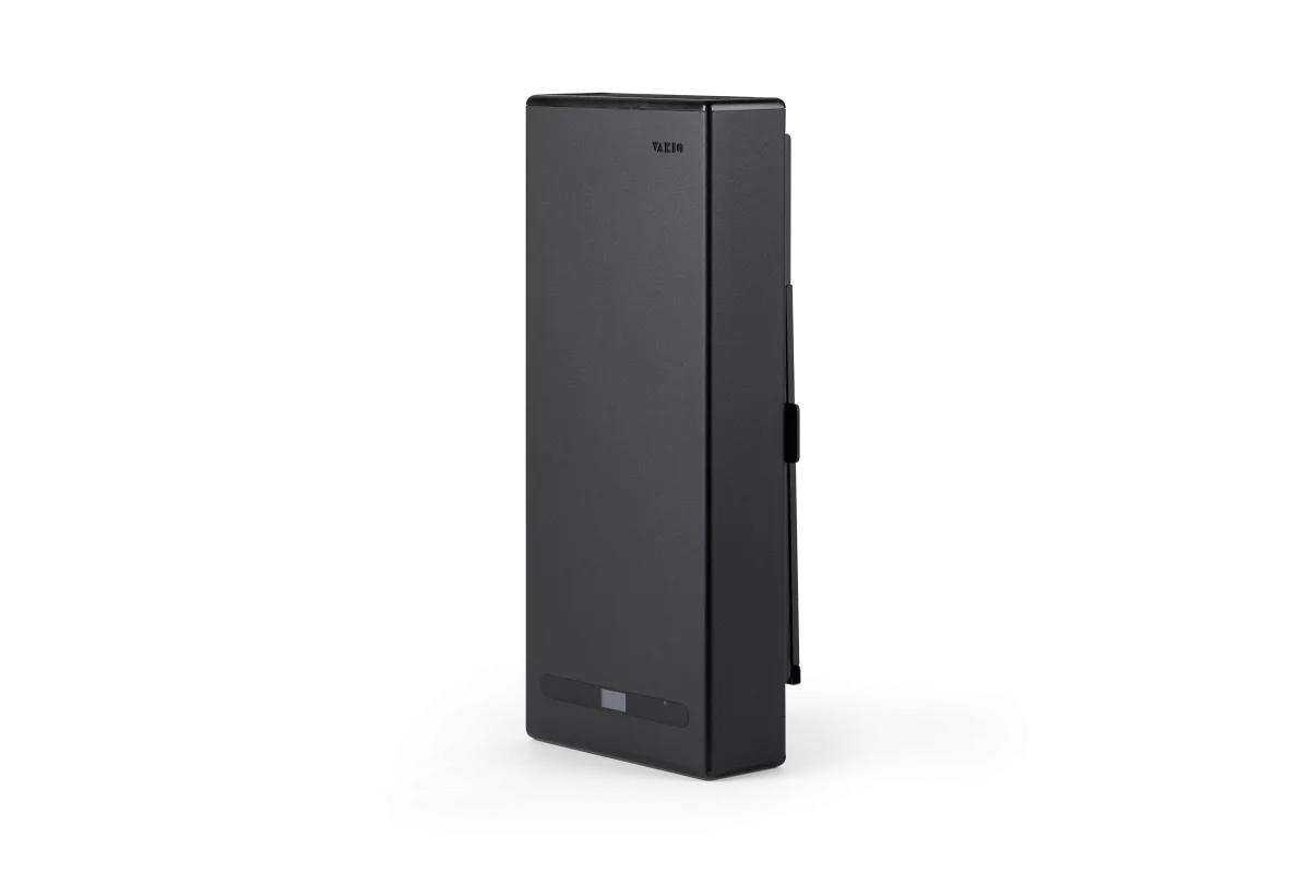 VAKIO RECUPERATOR BASE — чёрный корпус, вид спереди под углом